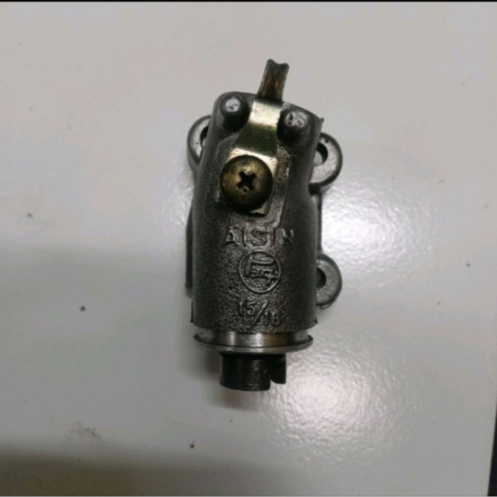 wheel cylinder master rem bawah depan kiri kijang kotak kf10 kf20 3k 4k 15/16 ori original TEQ Aisin