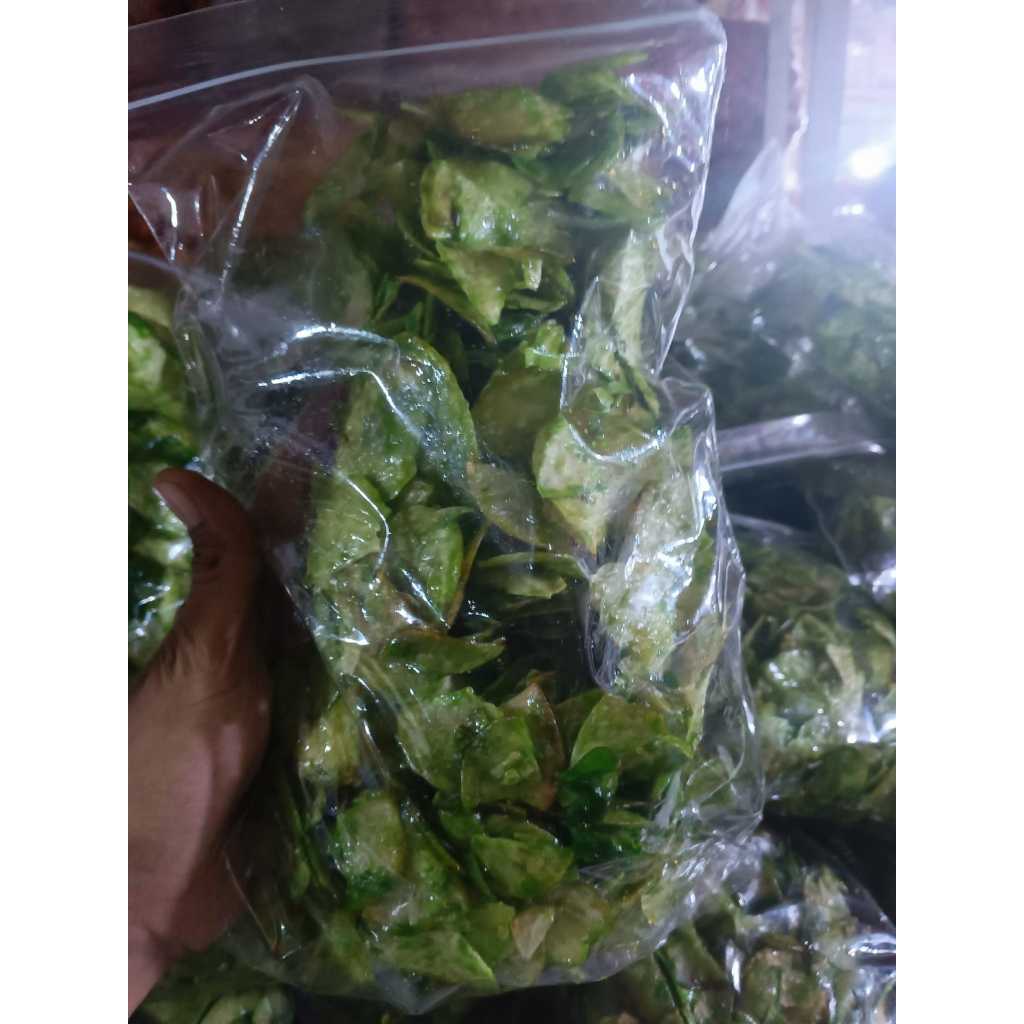 

Keripik Singkong Lengket Cabe Hijau Pedas Manis