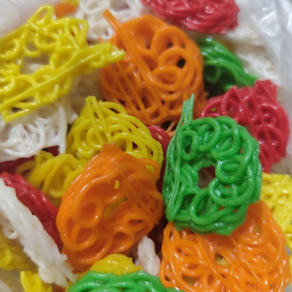 

Kerupuk Mawar kecil / kerupuk seblak 200gram