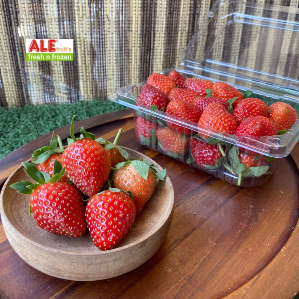 

strawbery,strawberi,stroberi fresh grade B kemasan 250gr