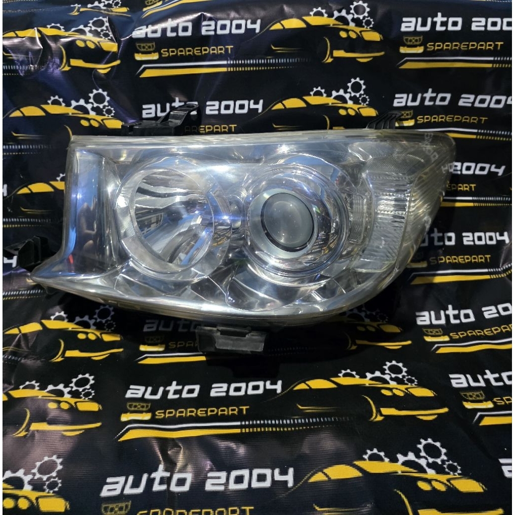 HEADLAMP FORTUNER 2010