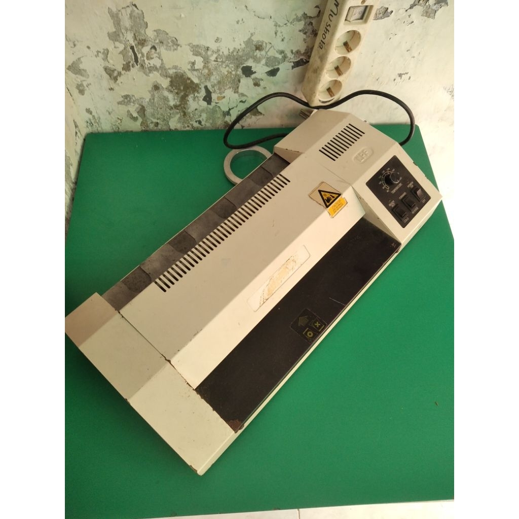 Mesin Laminating LPF 330WH second