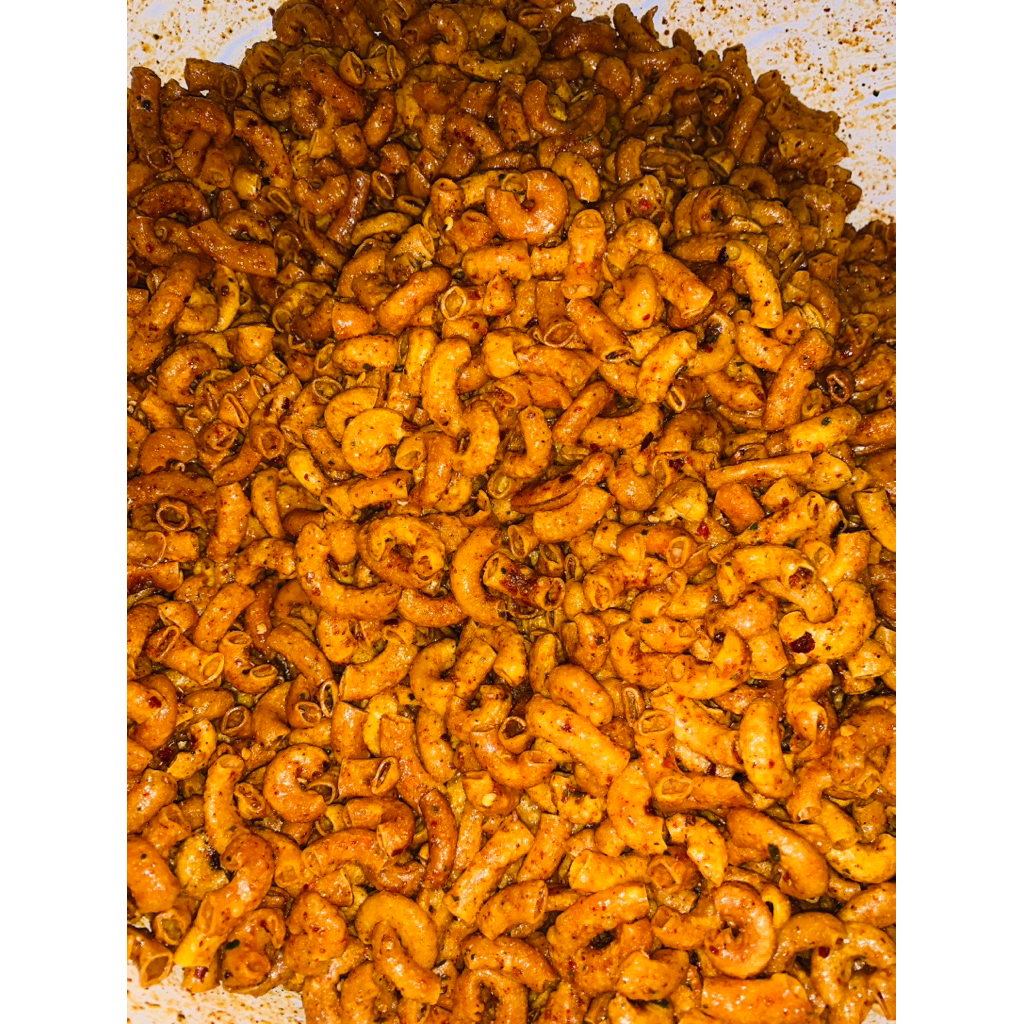 

MAKARONI CIKRUH DAUN JERUK 250 GRAM DIJAMIN BIKIN NAGIH BUMBU MELIMPAH