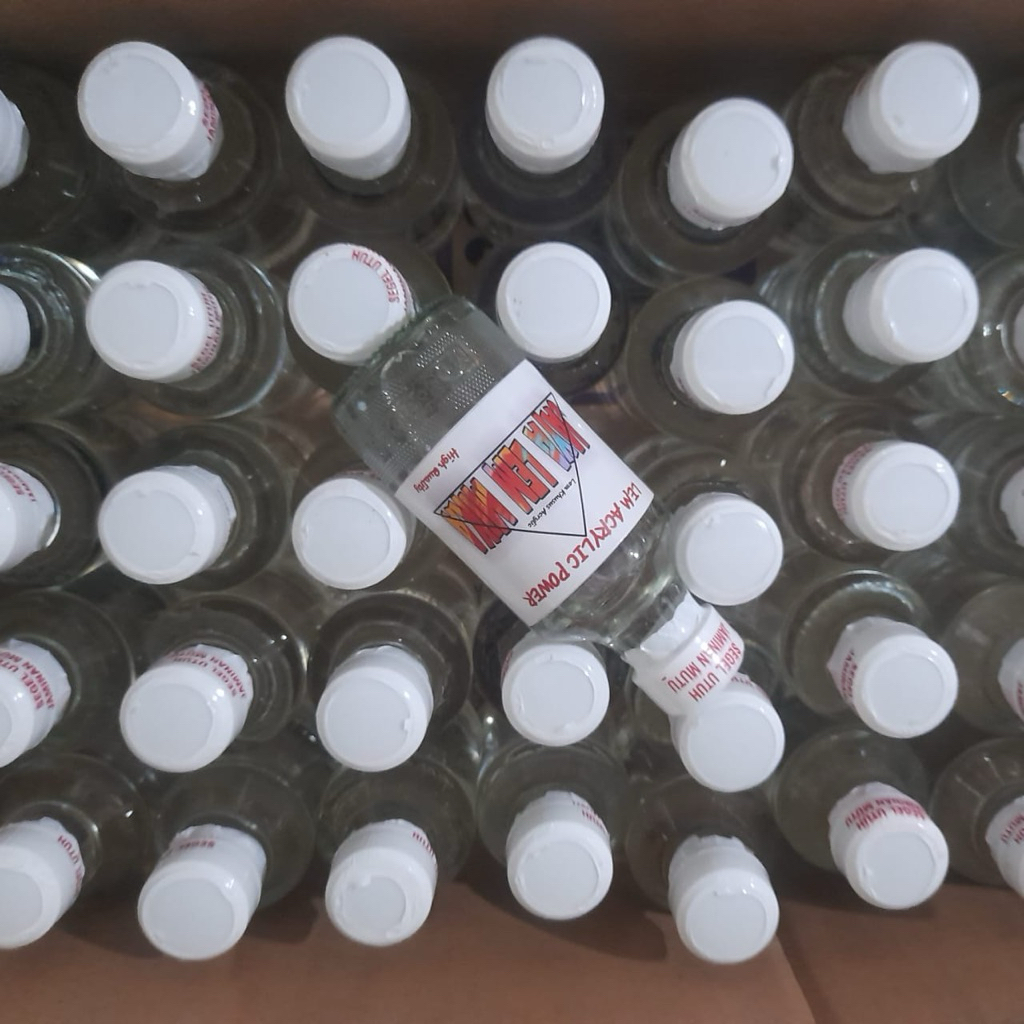 

Lem akrilik 150ml + sutikan Cv