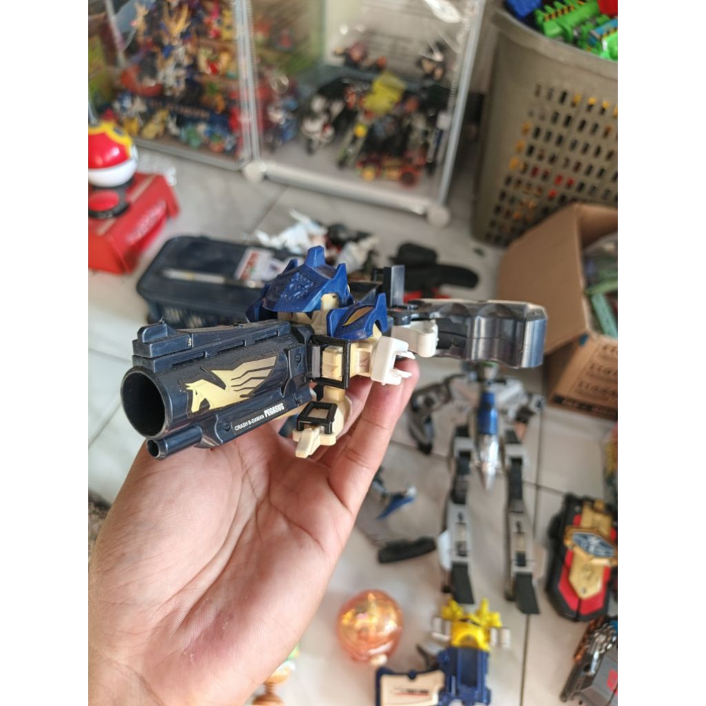 figure crash b daman rave pegasus