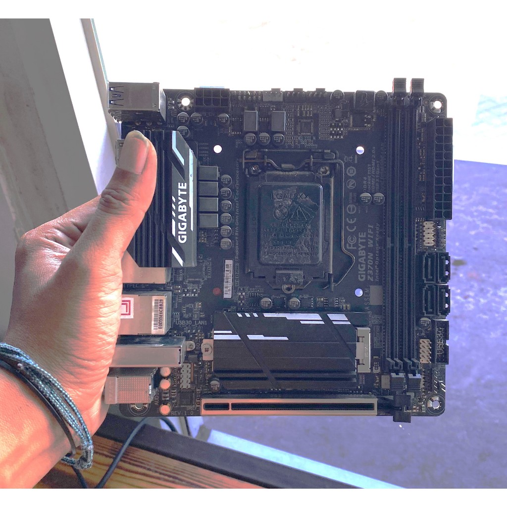 mobo mini itx gigabyte z370n wifi