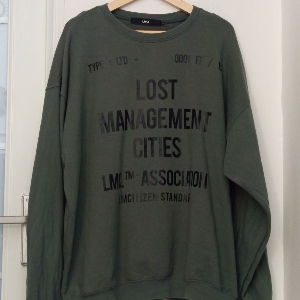 Crewneck sweater LMC Lost Management Cities big logo script