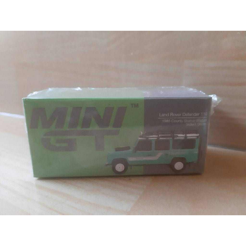Mini GT Land Rover Defender 110