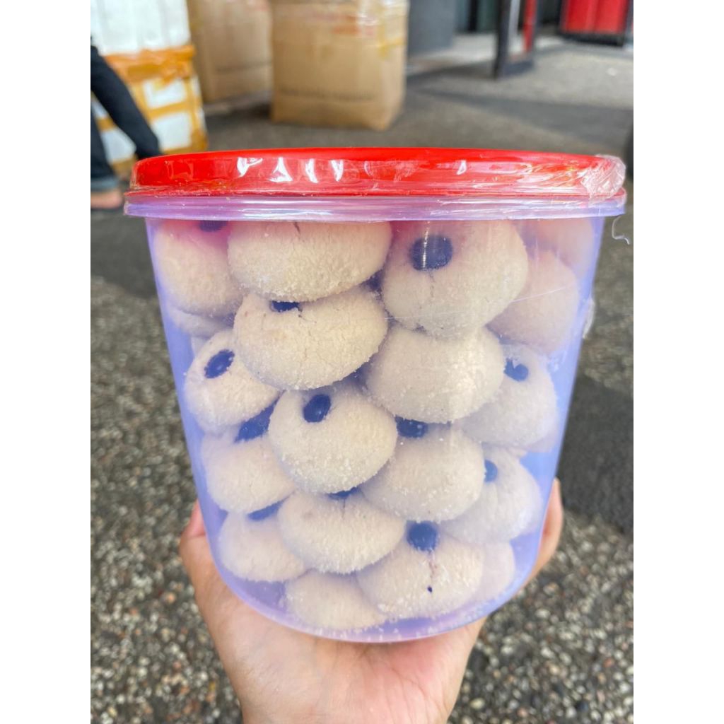 

KUE MONDE SUSU JEMBER