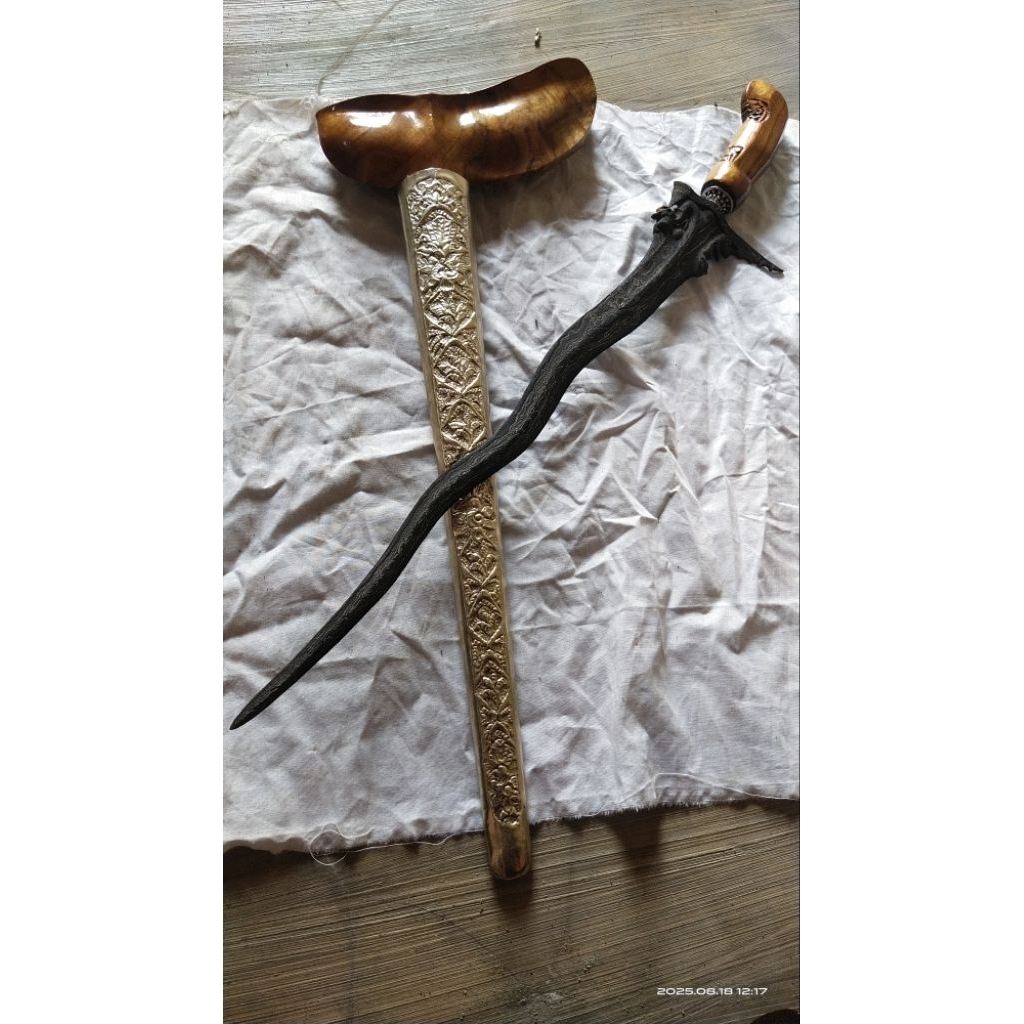Keris antik unik langkah dhpaur naga pandhita luk 5 pamor ngulsem