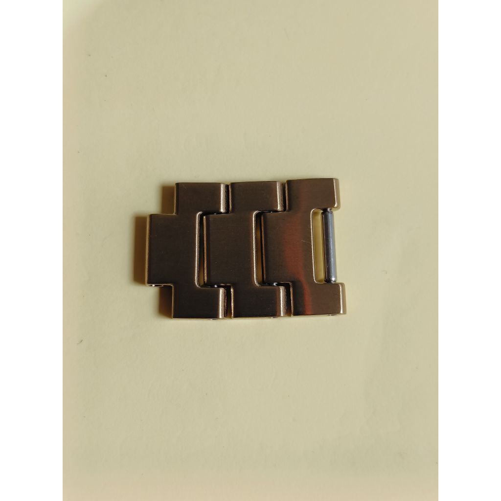 sambungan rantai jam G-Shock GM B-2100GD 9a original bekas copotan mata rantai link rantai G-Shock