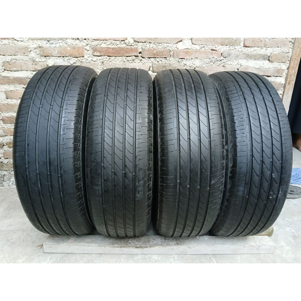 Ban Bridgestone 215/65 R16