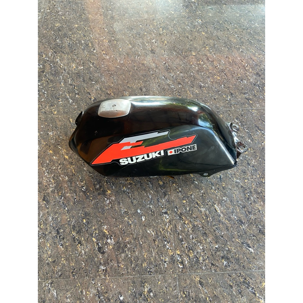 Tangki suzuki TRS 118