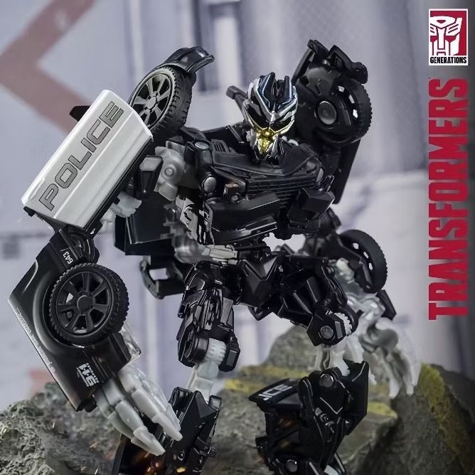 TRANSFORMERS Studio Series 28 Barricade