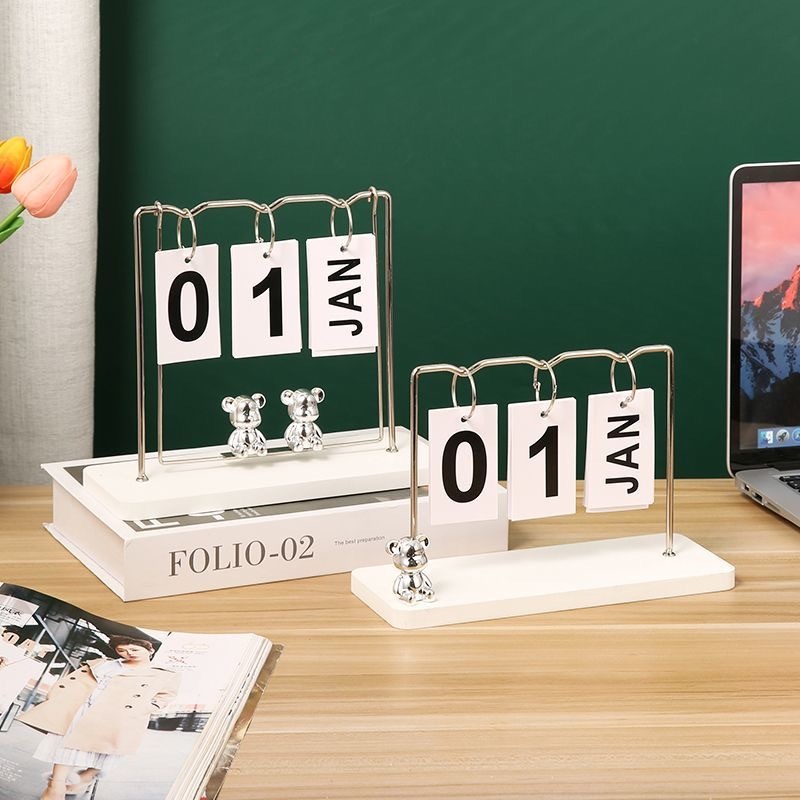 

Halaman kalender kayu sederhana membalik ornamen meja kamar tidur hadiah liburan kalender meja dekoratif