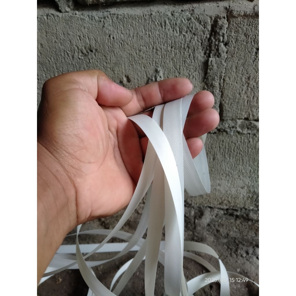 

Tali peti putih harga per 5 mtr tipis tinggal pakai