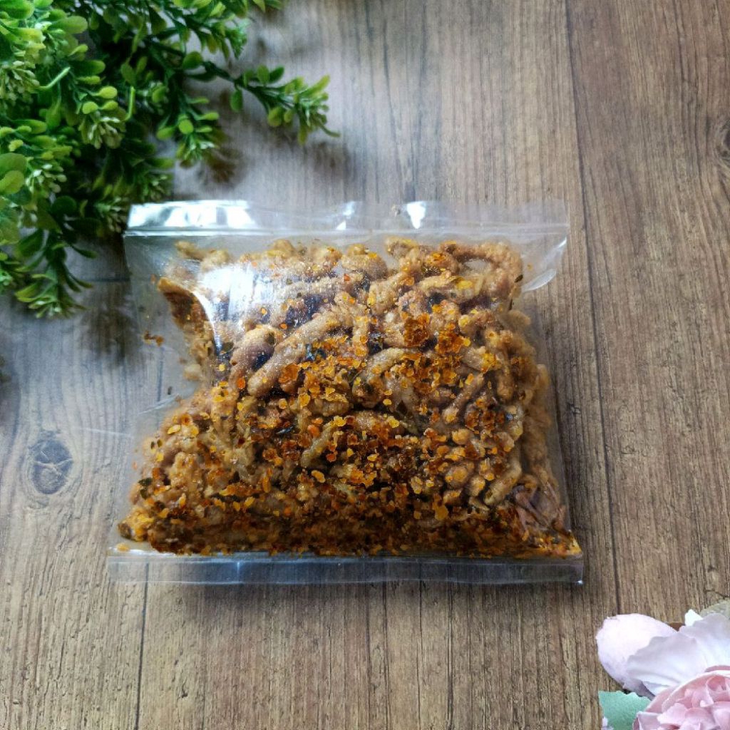 

Keripik Usus Ayam Crispy Pedas Daun Jeruk Gurih Renyah Enak 150gr