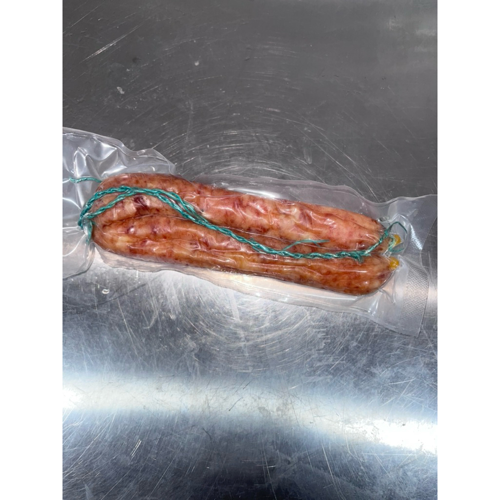 

lapchiong Malaysia / sosis pork Malaysia 2 pasang isi 4