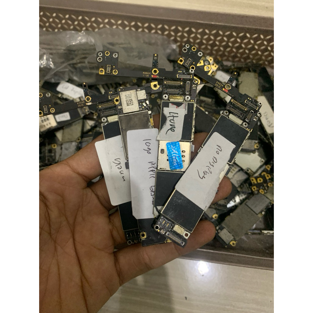 MESIN IPHONE 6S RESTART LOGO