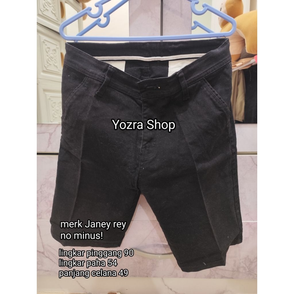 celana chinos hitam pria jane rey