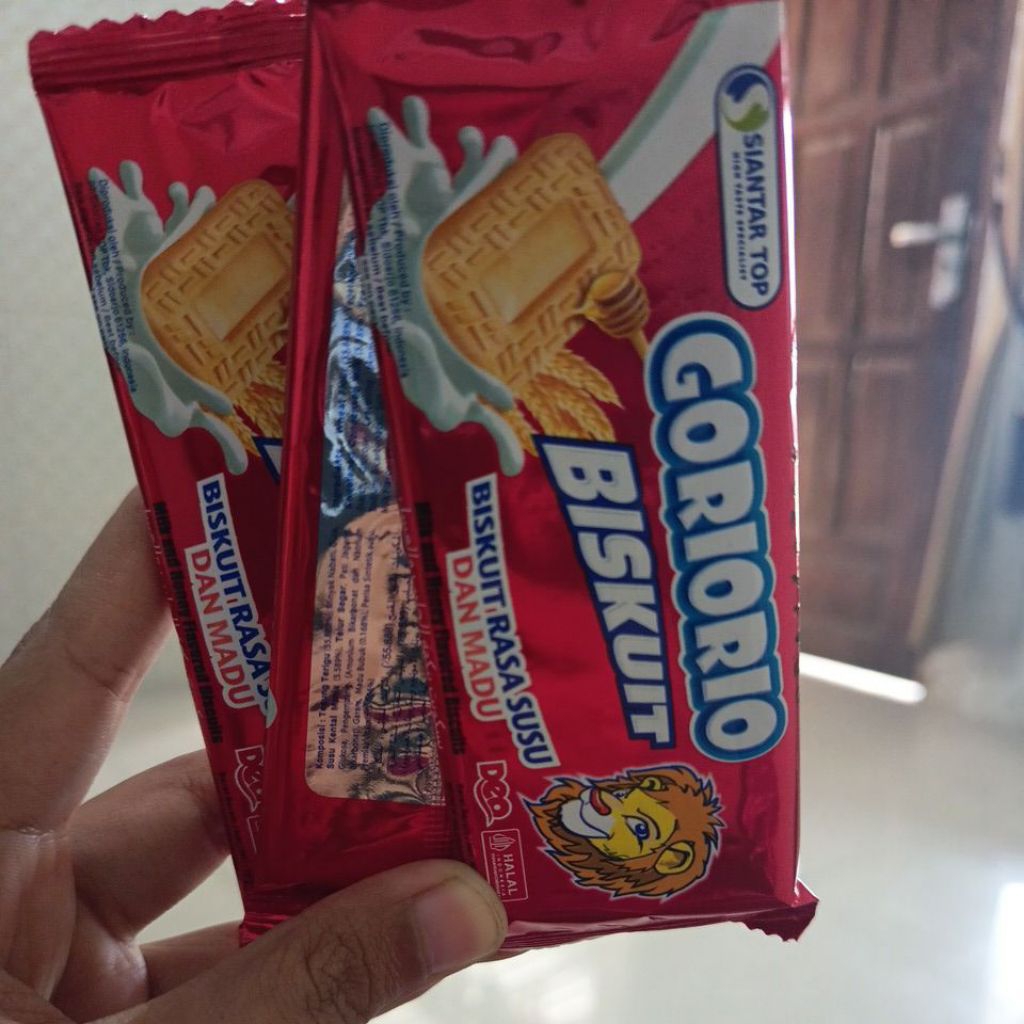 

Goriorio Biskuit Renceng ( 10 pcs)