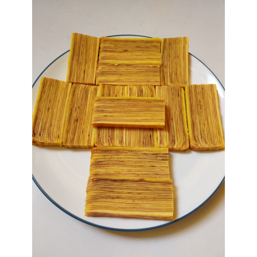 

KUE LAPIS LEGIT PONTIANAK-LAPIS LEGIT PONTI