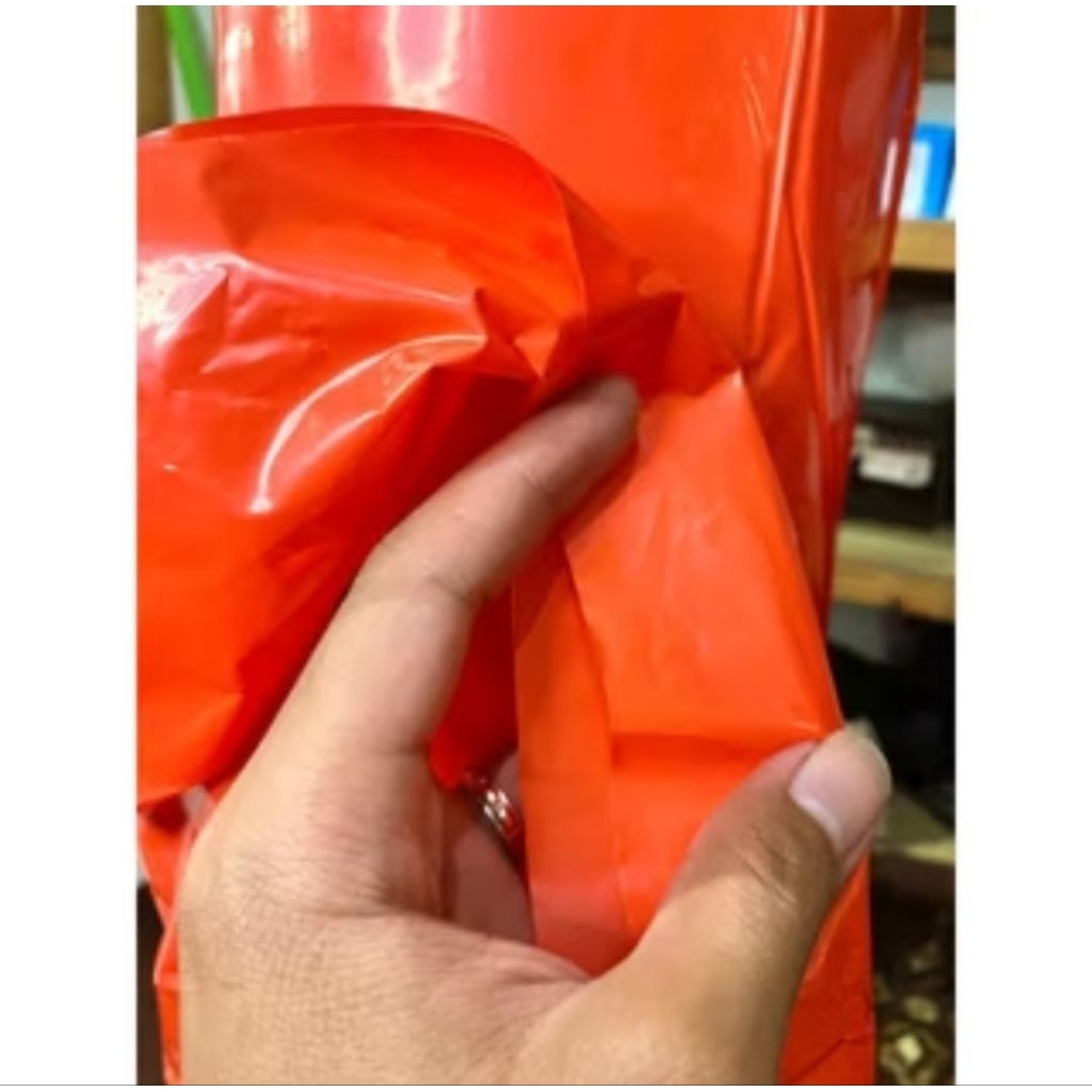 plastik layangan mengkilap warna ORANYE tebal 45 micron