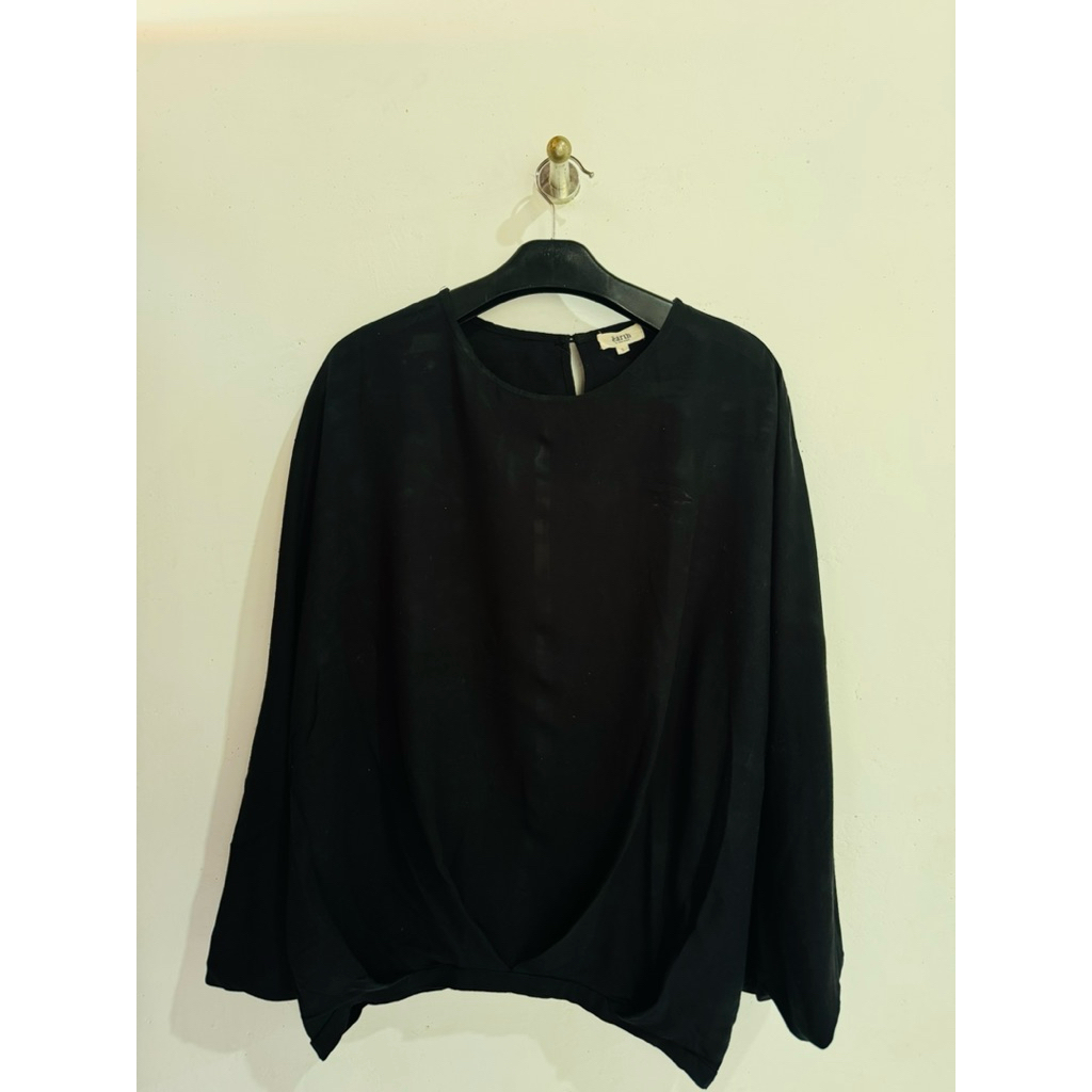 Batwing Top by Zalia Basic