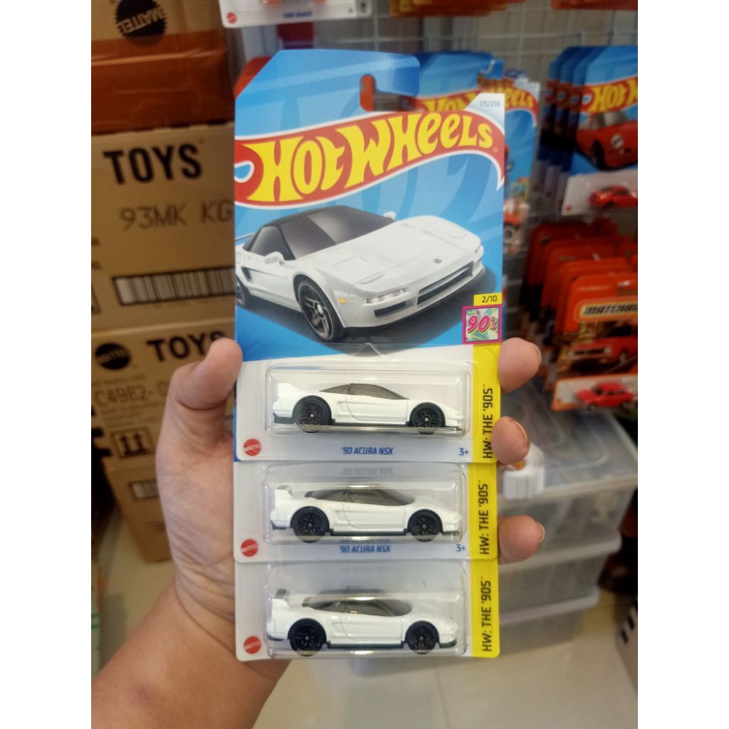 Hotwheels Hot Wheels 90 Acura NSX Putih Kuning