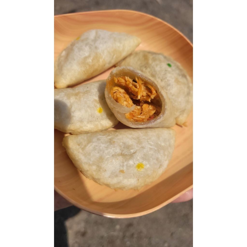 

Cireng Gemoy 10pcs isi ayam / jando / usus / ati / keju / Smoke beef