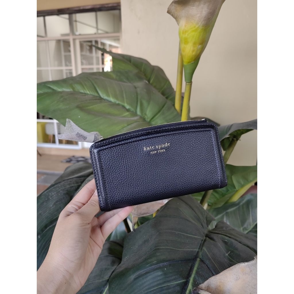 Kate Spade Knott Zipper Slim Wallet Leather Black