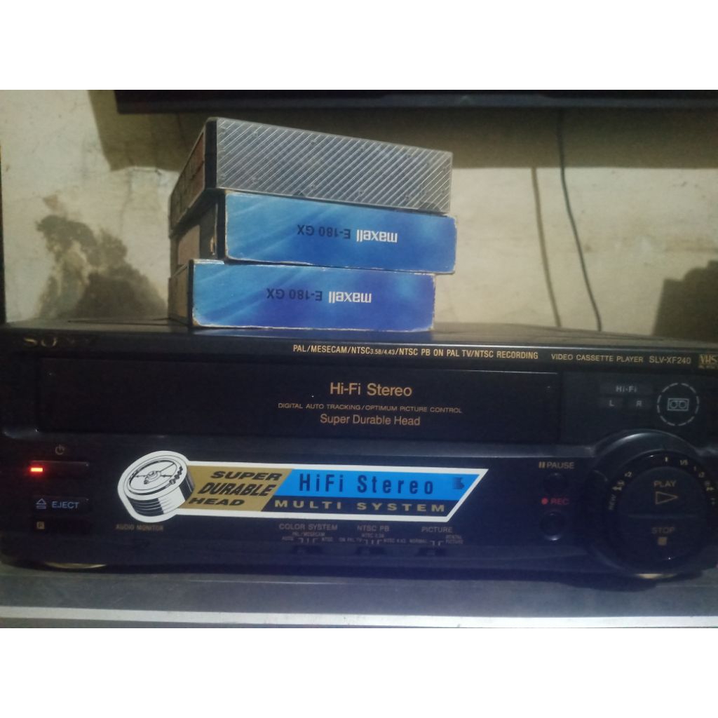 VHS SONY Video Cassette Player SLV-XF240PS