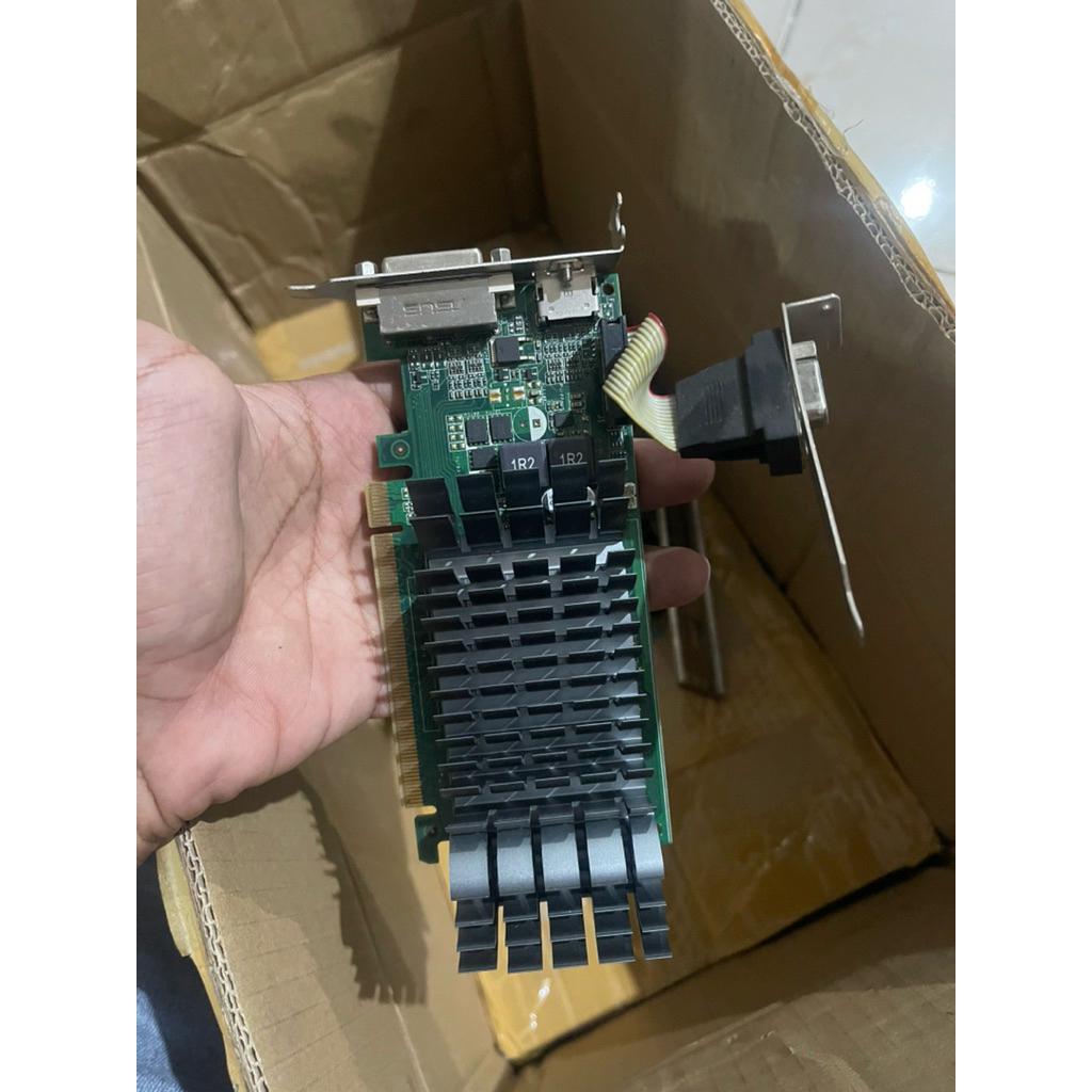 Vga card 1gb 64Bit ddr3