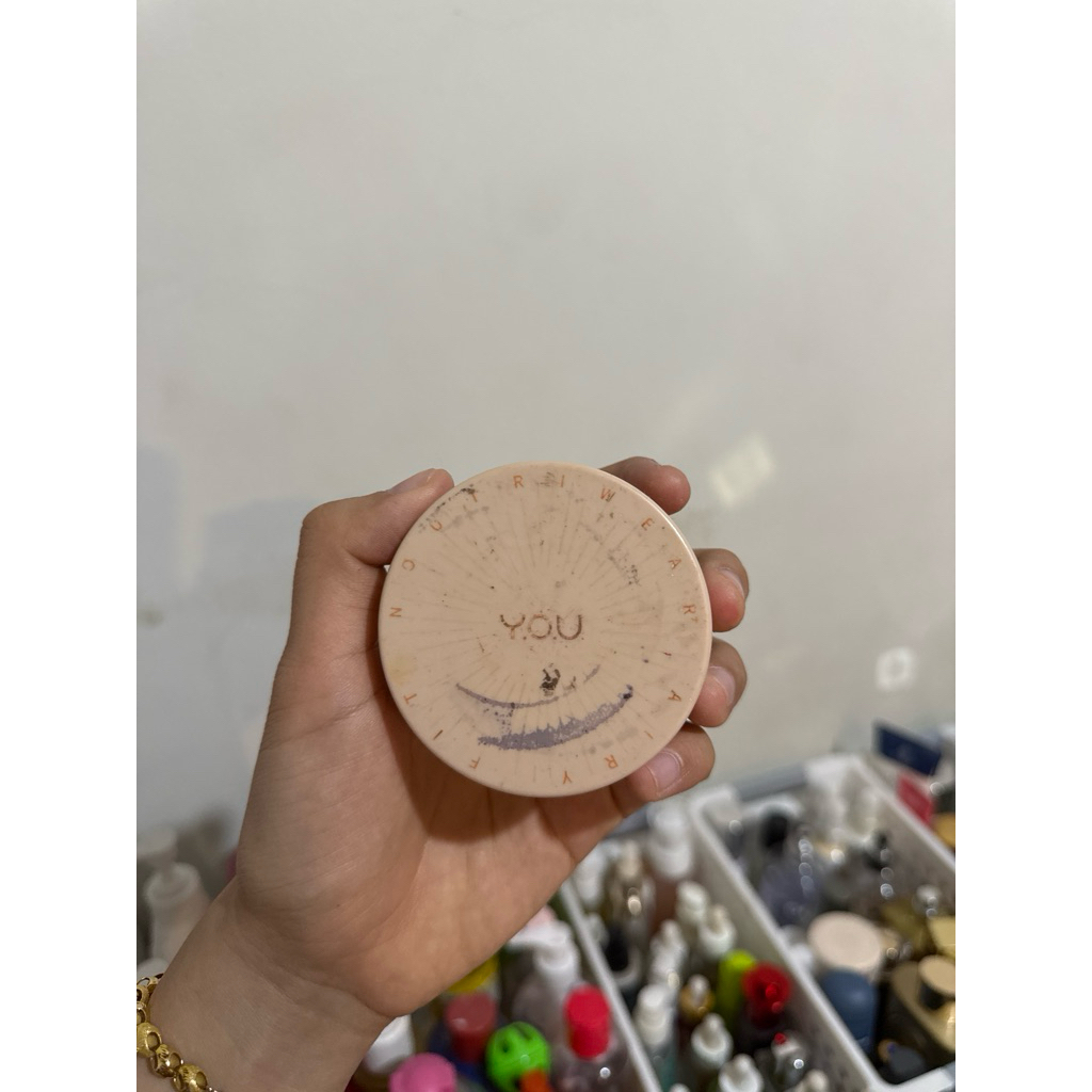 you bedak tabur clasic ivory no 302 masih 50%