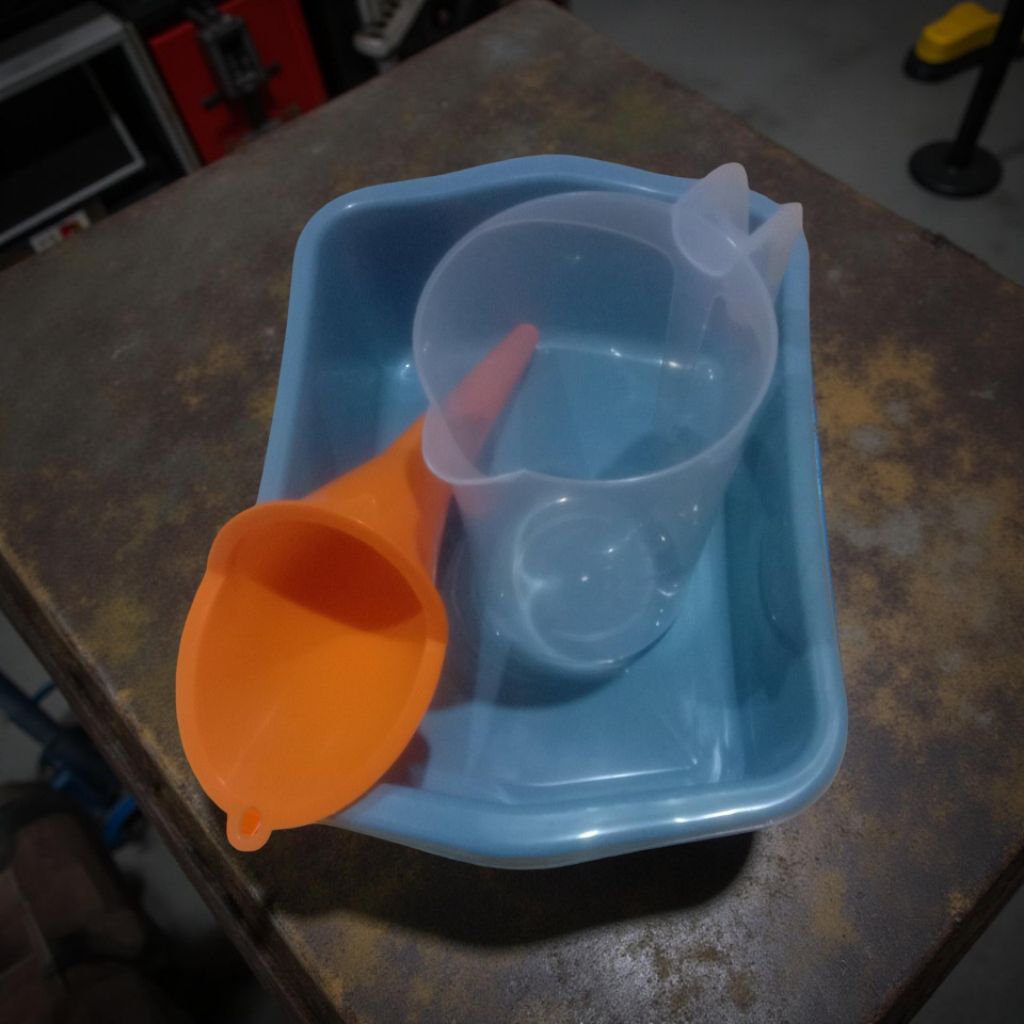 ALAT GANTI OLI MOTOR MOBIL SERVIS GANTI OLI WADAH OLI/CORONG PANJANG/GELES UKUR 1000ML