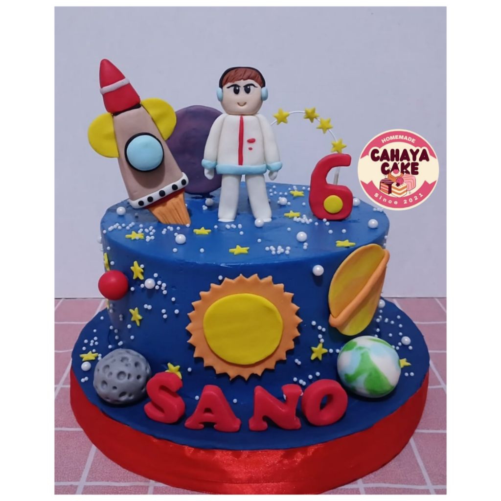 

Astronot Custom Cake / Kue Ulang Tahun Astronot/ Custom Cake
