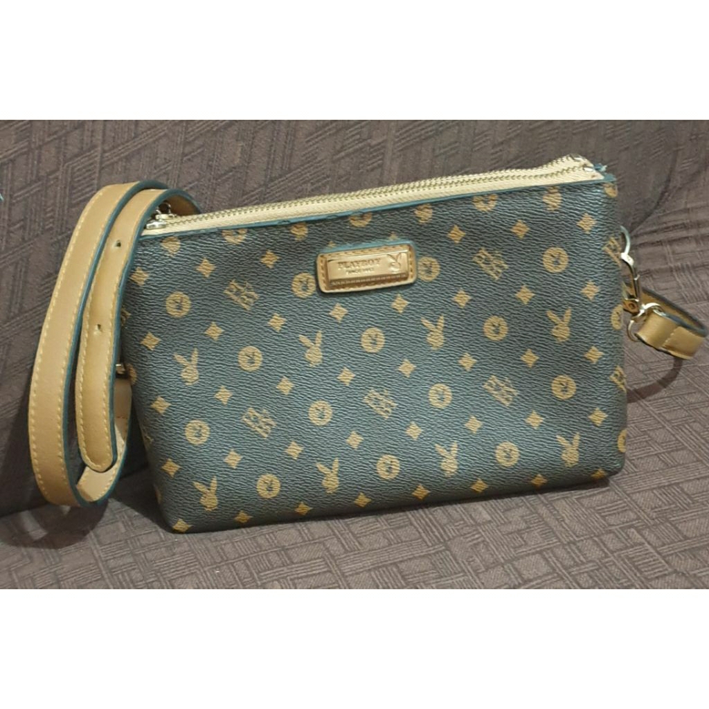 Playboy Bag Tas Selempang Bahu Wanita Preloved Prelove Pre❤ PL
