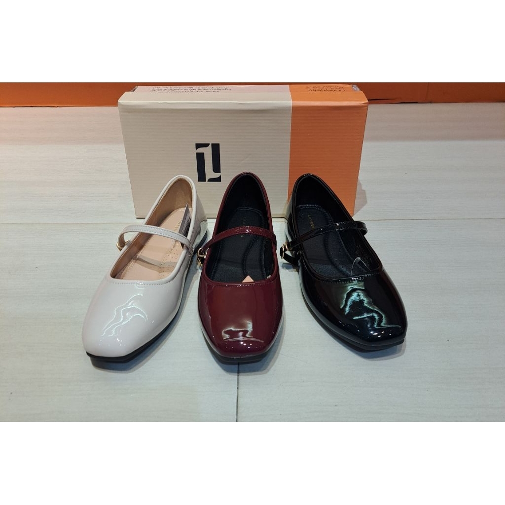 Sepatu wanita LAWRENSIA