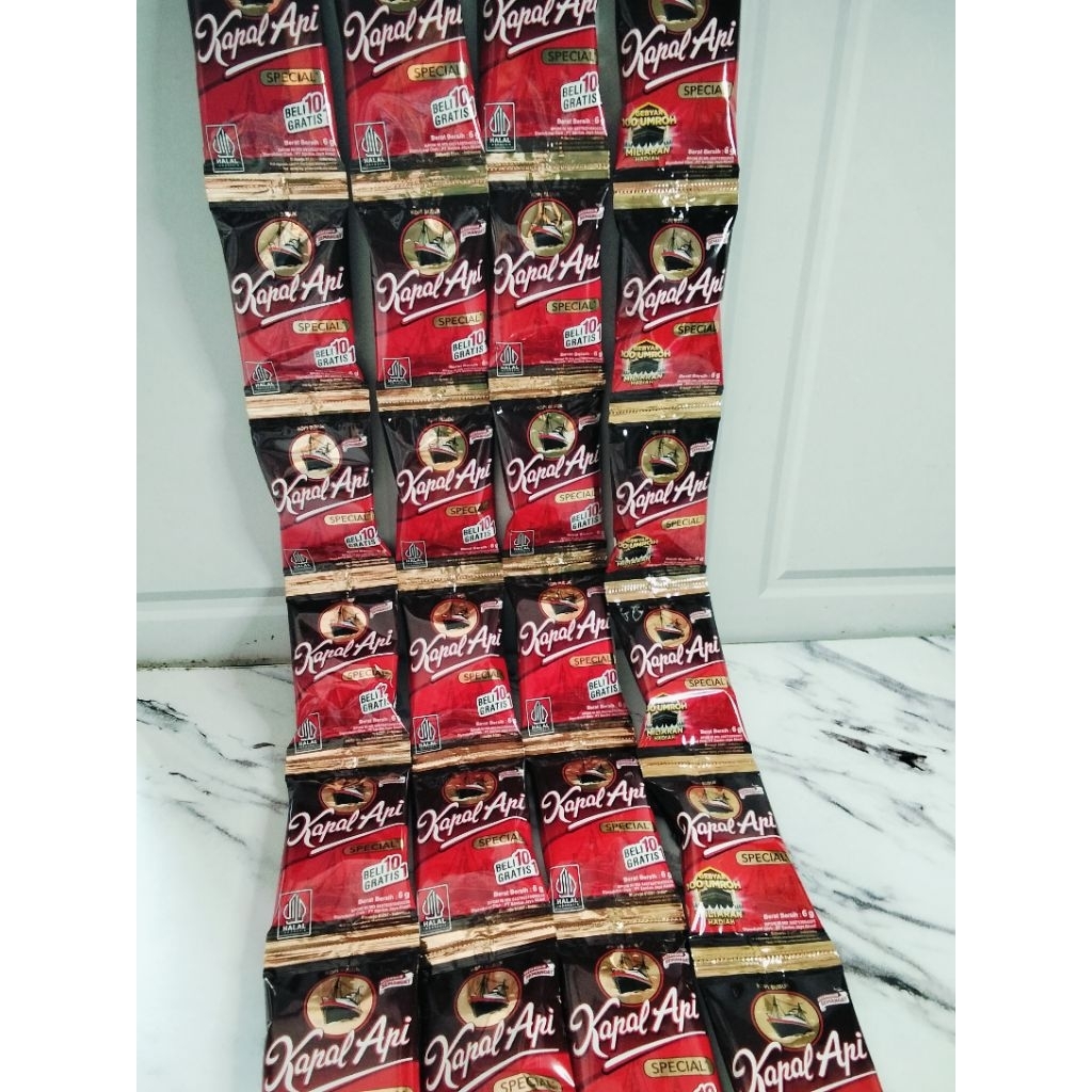 

KOPI BUBUK KAPAL API 1 RENCENG GRATIS 1 SACHET