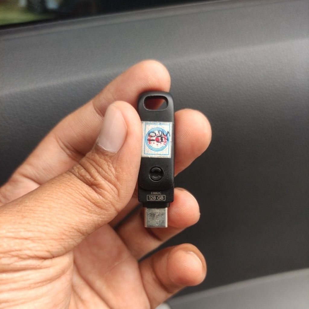 Sandisk OTG Type-C 128gb