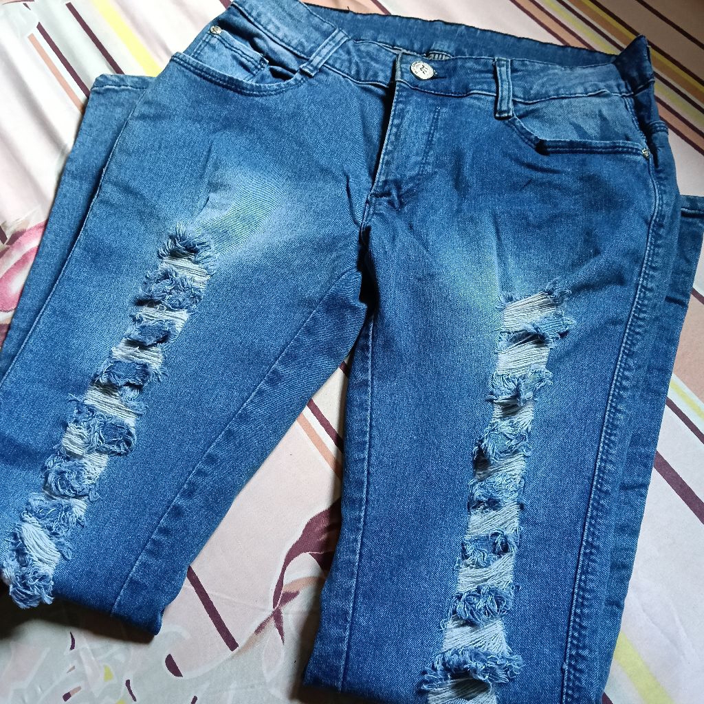 [PRELOVED 90% MASIH BAGUS] Celana Jeans Remaja Dewasa Perempuan Wanita ARMANI EXCHANGE AX
