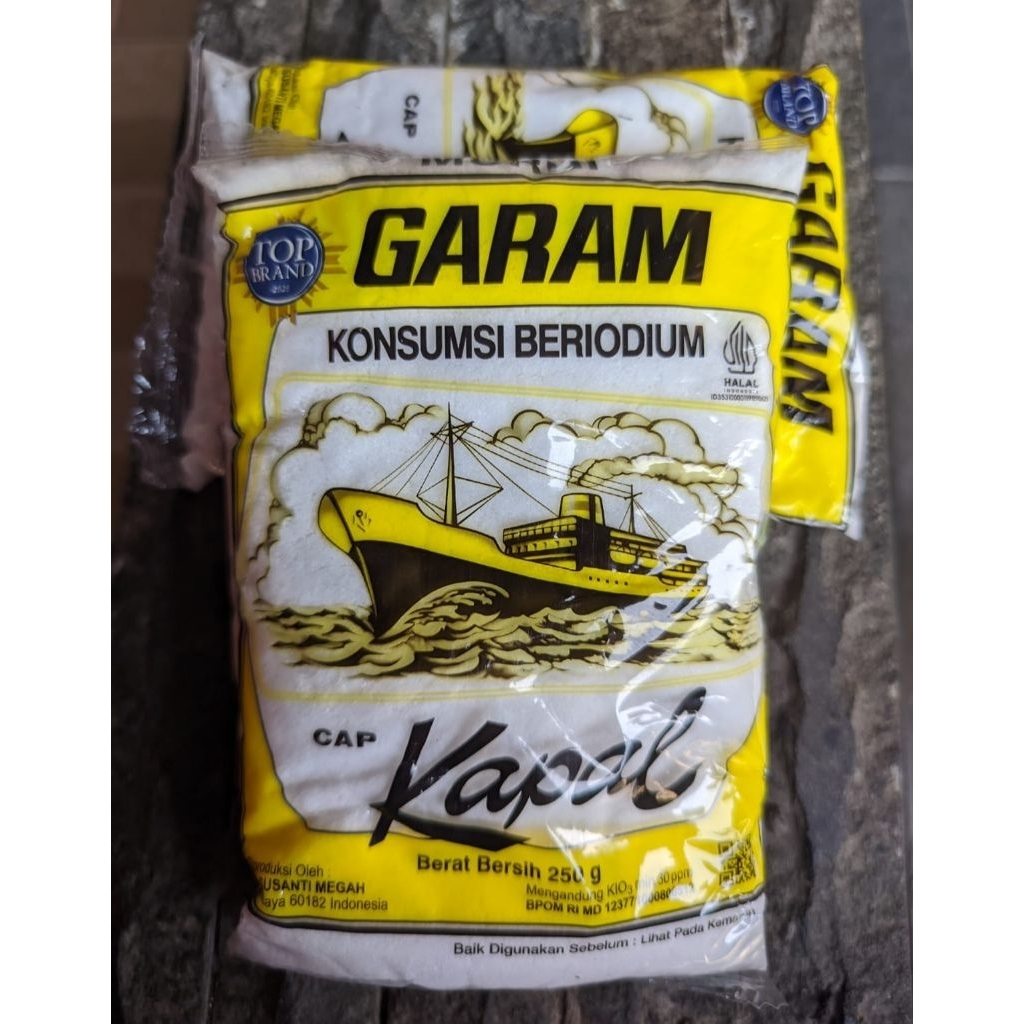 

Garam Konsumsi Beryodium Cap Kapal 250gr Isi 3pcs