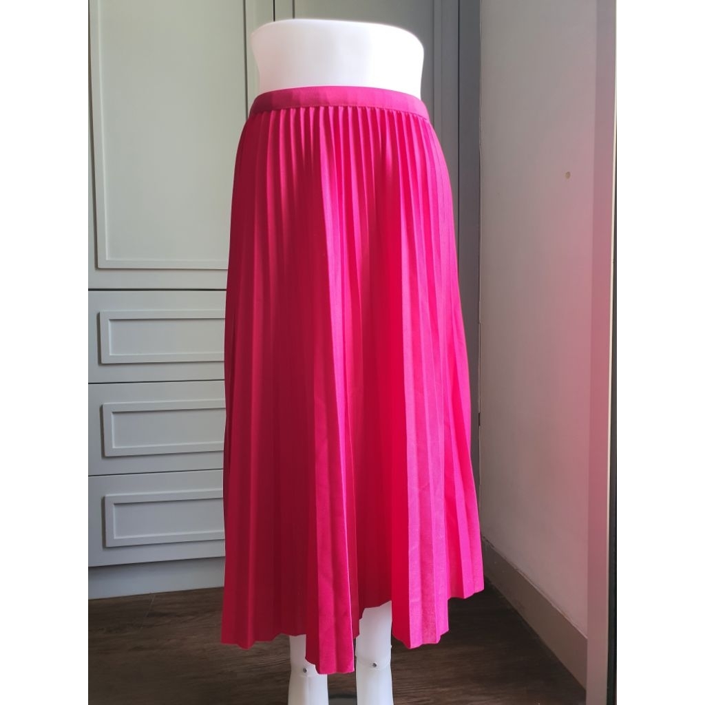 Preloved Rok Plisket Pink Fanta