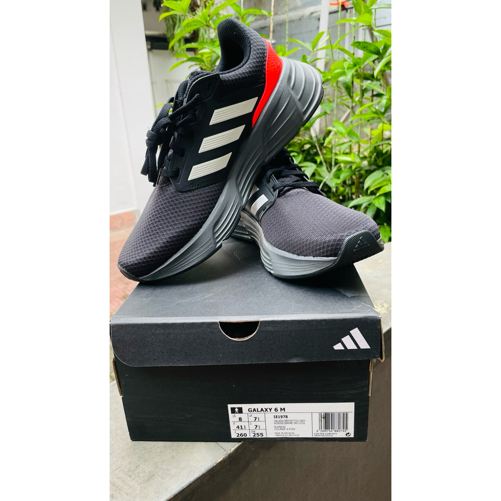 BNIB Adidas Galaxy 6 M