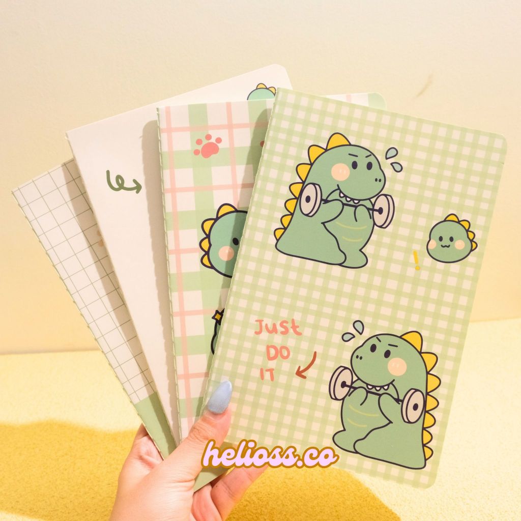 

NOTEBOOK A5 BUKU TULIS BERGARIS SEKOLAH ANAK MOTIF DINO HIJAU BUKU MENULIS ANAK LUCU TERMURAH HELIOSS.CO