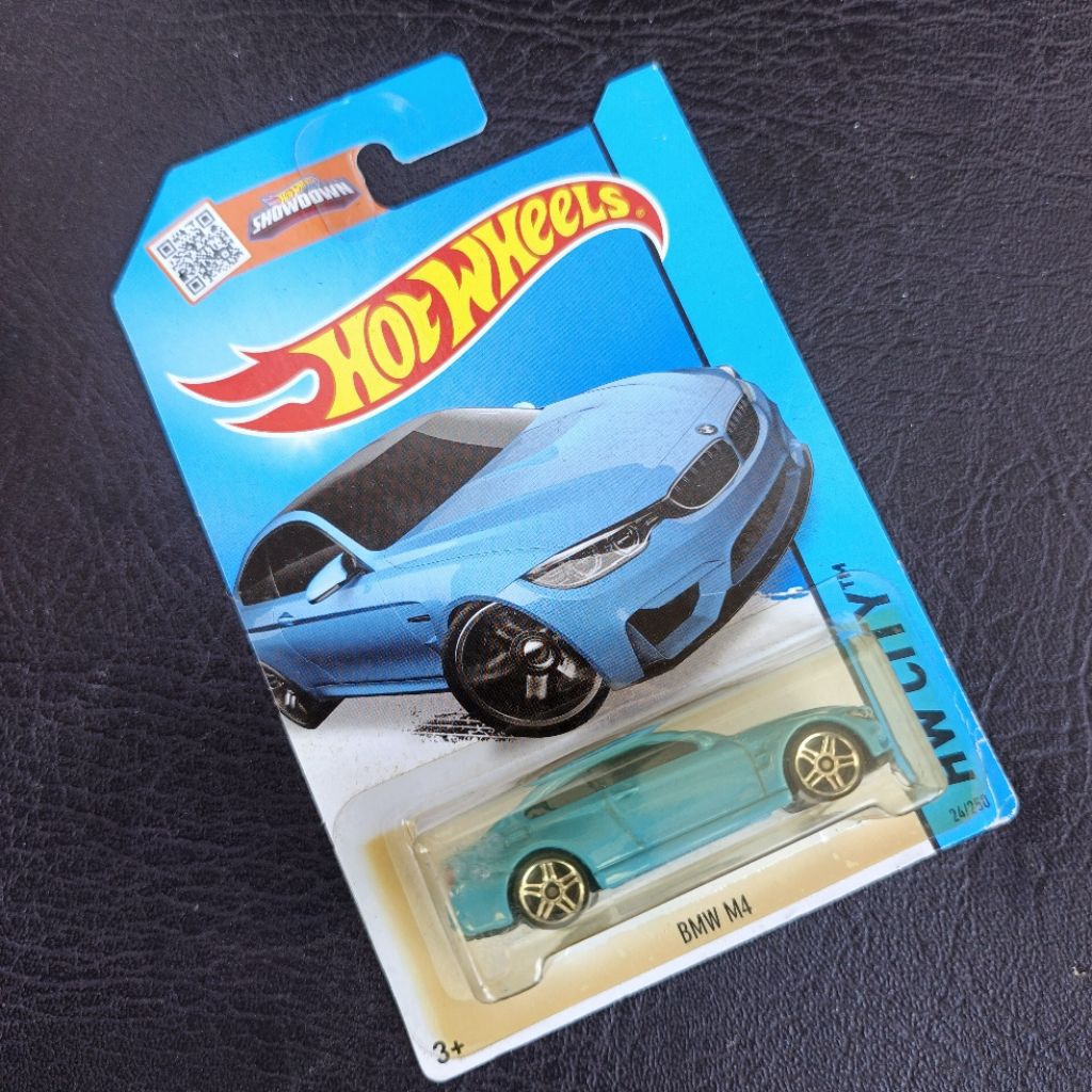 Hot Wheels BMW M4 Biru Blue
