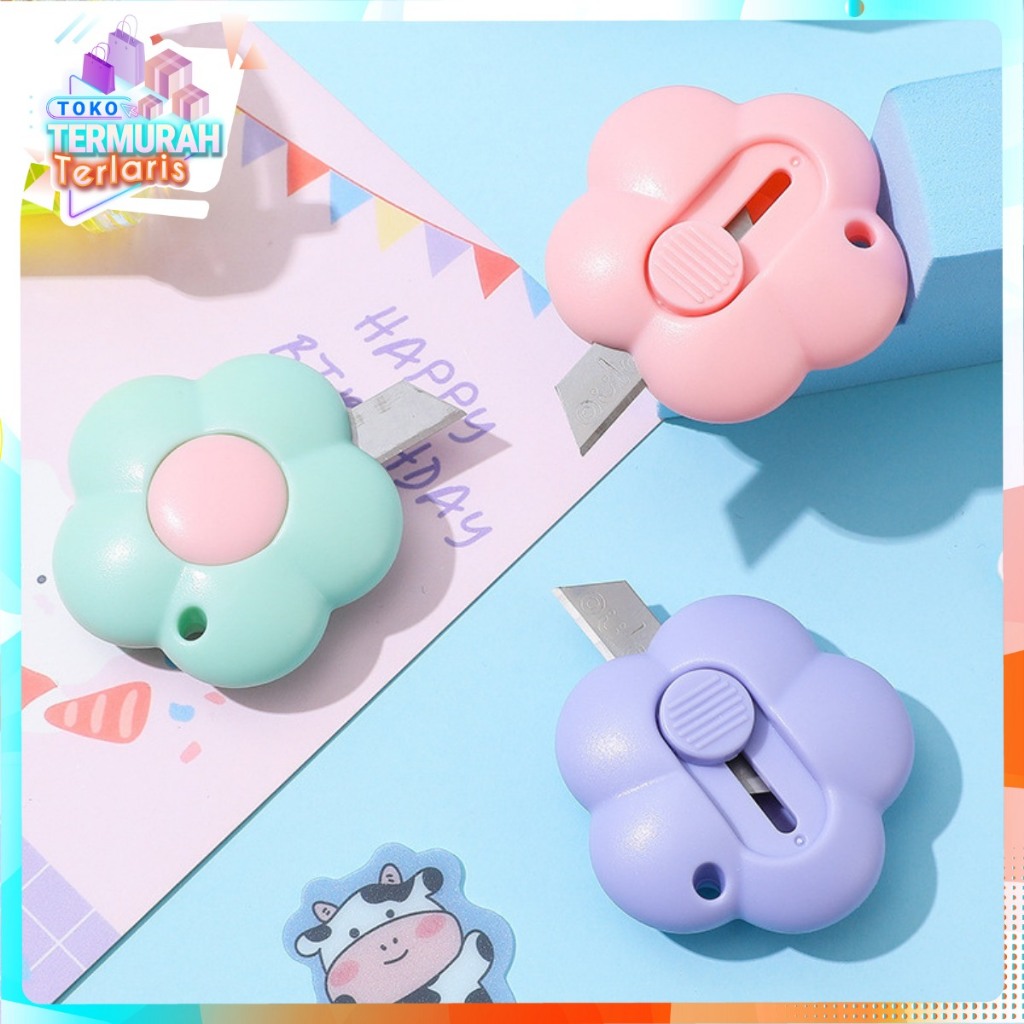 

TTT Cutter Mini Portable Bentuk Bunga Pemotong Kertas Cutter Lucu Bentuk Flower Warna Pastel Untuk Unboxing Paket