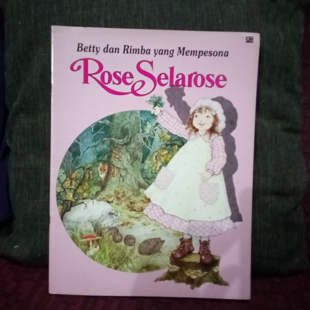 Buku Seri Rose selarose Betty dan Rimba yang mempesona