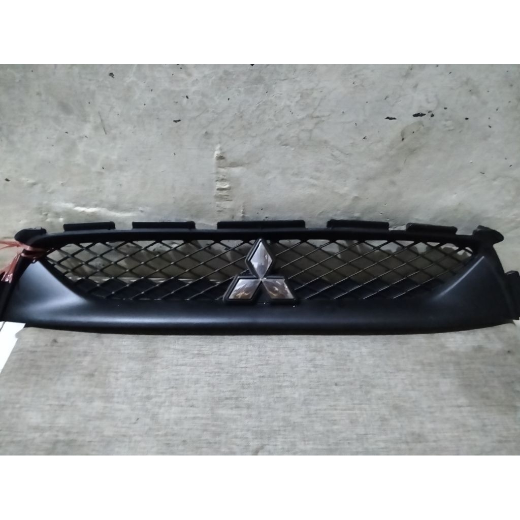 Gril bumper Mitsubishi Outlander sport