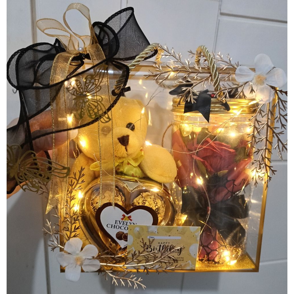 

KADO ULTAH / KADO VALENTINE / KADO ANNIVERSARY / KADO WISUDA / KADO GURU / HAMPERS / GIFT / BUKET / COKLAT